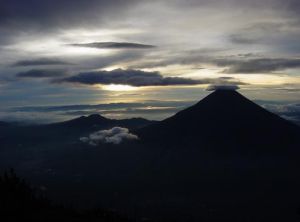 富埃戈火山