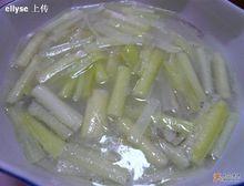 奶湯蒲菜