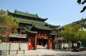 台中靈山寺