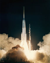 德爾它D型運載火箭於1965年4月6日在卡納維爾角發射INTELSAT-I衛星