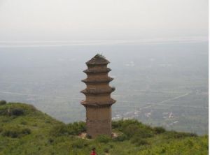 棲岩寺塔