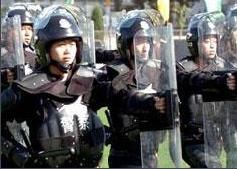 防暴警察