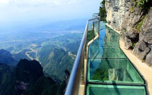 天門山玻璃棧道