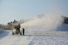 青島藏馬山滑雪場