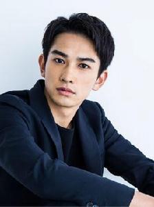 町田啟太