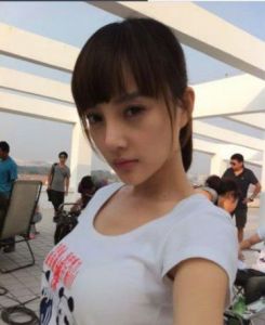 李小璐