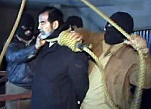 69歲的薩達姆·海珊在巴格達被處以絞刑