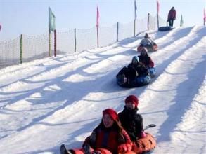 亞布力滑雪場雪上樂園