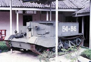 （圖）二戰中大英國協國家使用的布倫公司製造的輕型偵察裝甲車