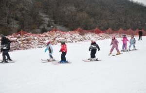 靜之湖滑雪場