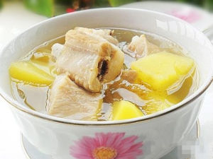 土豆排骨湯