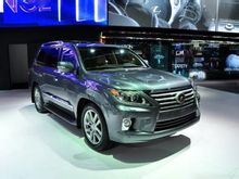 Lexus LX