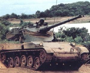 法國AMX-13輕型坦克