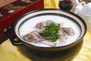 羊腰黑豆湯