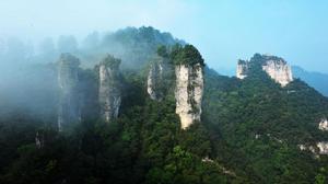 施秉雲台山