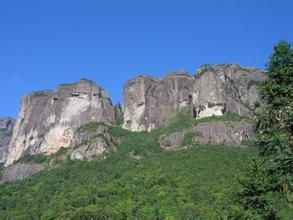 靈通岩風景