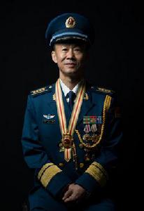 李中華[空軍指揮學院訓練部原副部長]