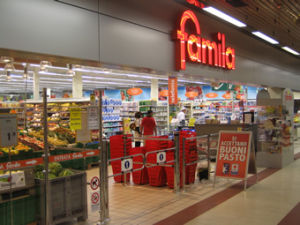 Famila零售店