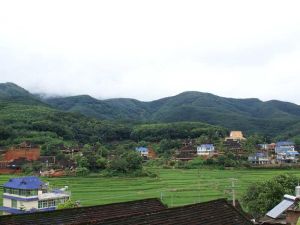 曼賀松村-村寨遠景