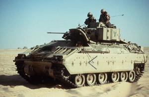 美國M2履帶式步兵戰車