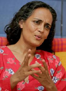 阿蘭達蒂·洛伊（Arundhati Roy）