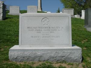 哈爾西死後安葬於維吉尼亞州阿靈頓國家公墓2區1184墓碑