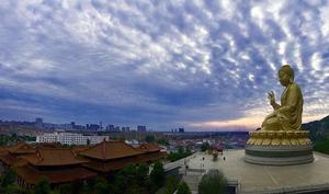 江蘇省灌雲縣伊山大佛