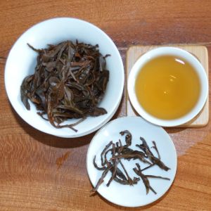 野生紅茶--湯色和條索