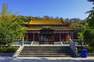 靈岩禪寺大雄寶殿