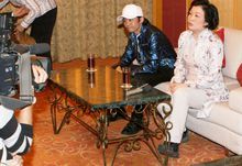 小吉與張學友經紀人陳淑芬接受記者採訪
