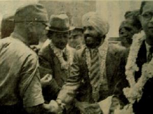 （圖）印度國民軍領袖與日軍