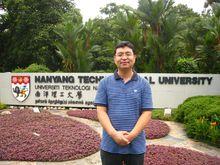 2010年11月在新加坡南洋理工大學參加培訓