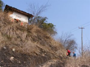 萬安石山門