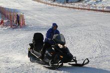 雪地摩托