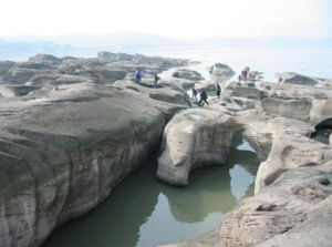 倒流河旅遊風景區