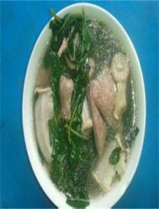 枸杞肉片粉腸煲