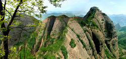 雲華山