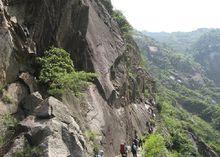 邱村鎮下寺村新村亭子山