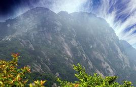 黃龍山[湘鄂贛交界山脈]