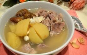 蘋果瘦肉百合湯 蘋果瘦肉百合湯