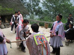 （圖）苗族攔路酒 