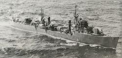 1945年8月27日美軍拍攝的初櫻，為和盟軍的聯絡船，地點在東京灣