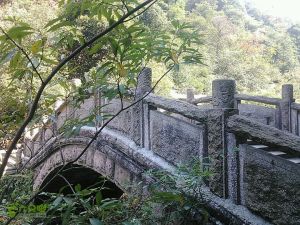 釣橋庵