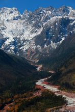 四川旅遊網_雅家梗_紅石灘