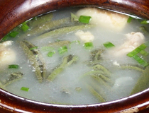 蓴菜雞絲湯