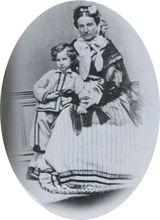 斐迪南和母親，1866年