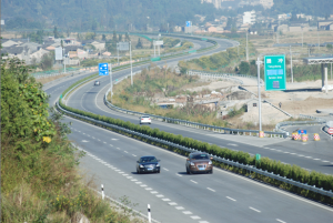 保騰高速公路