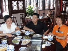2004年8月楊利偉和孫雯來阿婆茶樓參觀