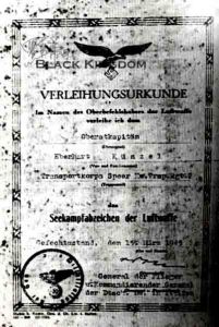 1945年4月15日，授予Künzel的正式證明檔案，A4尺寸(210mm×298mm)。