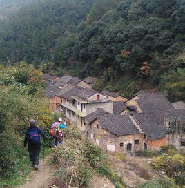 青山村[雲南省楚雄祿豐縣碧城鎮青山村]